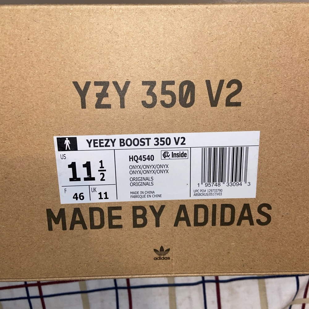 Yeezy Boost 350 V2
